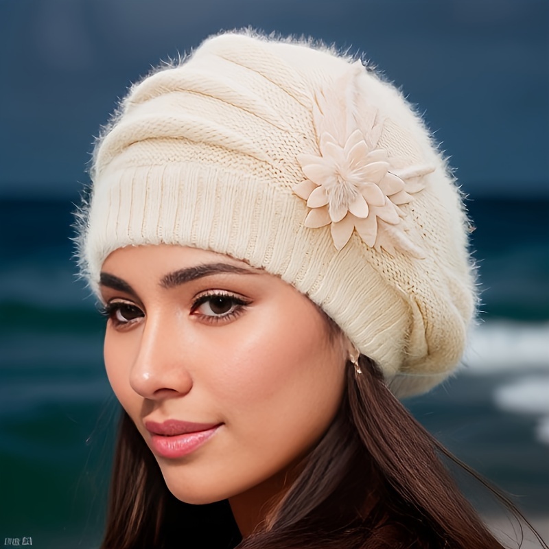 

Cozy Knit Beret For Women - Warm, Stretchy Acrylic Winter Hat With Ear Protection, Perfect For Skiing & Outdoor Gatherings