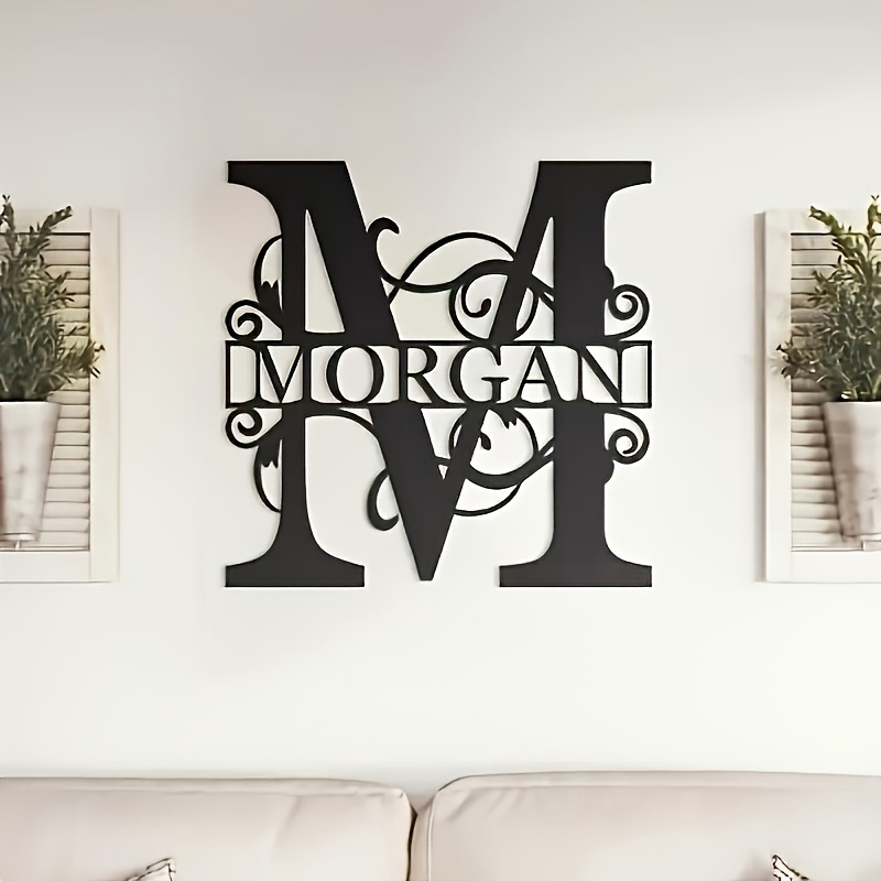 

1pc, Customized Name Metal Sign, Personalized Name Outdoor Wall Decor, English Alphabet Black Iron Art Wall Hanging, Classic Style, Perfect Gift For Family, Friends, Colleagues