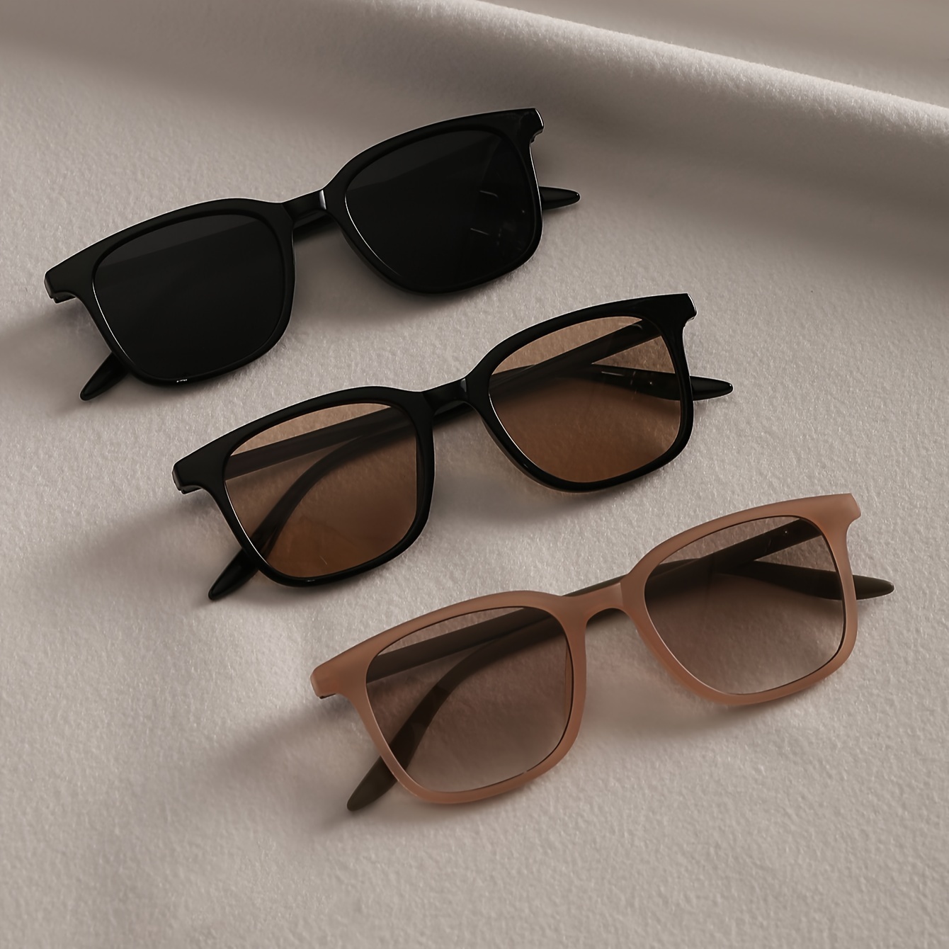 

3pcs Classic Frame Fashion Glasses For Women Men Anti Glare Sun Shades Glasses For Driving Beach Travel