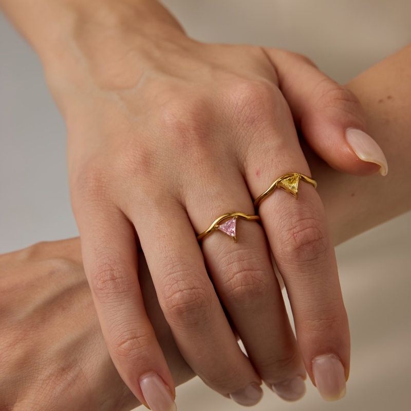 Fashion Elegant December Stainless Steel Triangle Ring