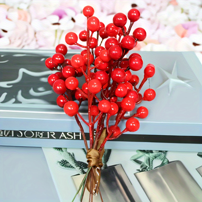 10 Pcs Christmas Berries Branch Artificial Red Holly Berry Stems for Xmas  Tree DIY Wreath Decorations