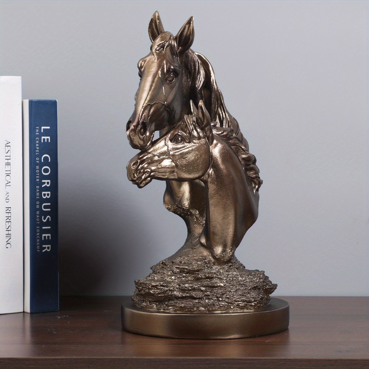 1pc Vintage Bronze Double-Headed Horse Statue Resin Crafts Decoration Home Desktop Porch Ornaments Minimalist Style Head Statue