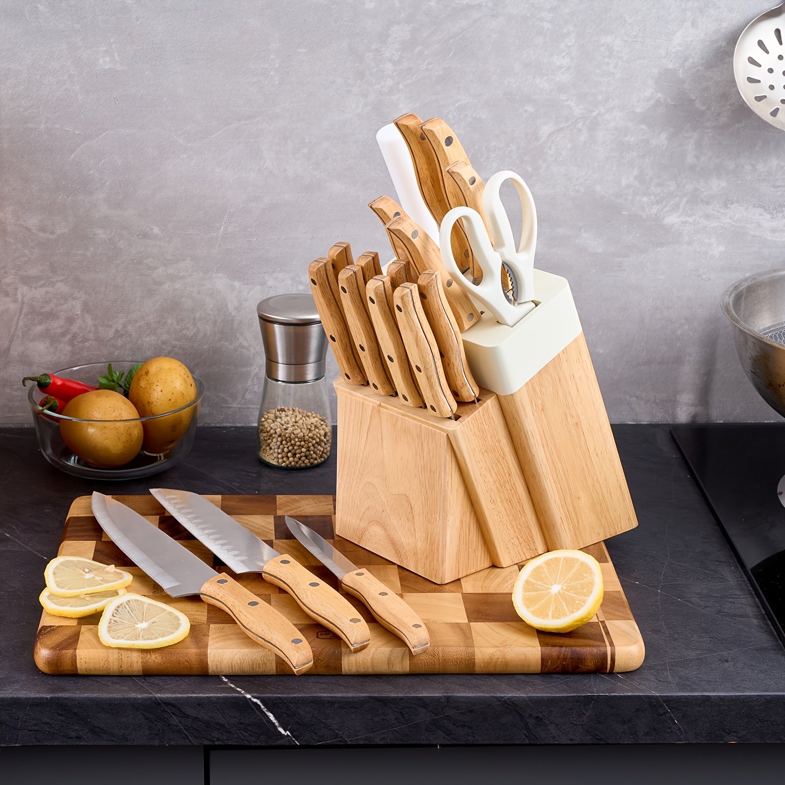 New Christmas Knife Set, 19pcs Knife Set with Block, Forged Construction, High-Carbon Stainless Steel Sharp Blades, Solid Wood Block Knife Set, Natural Wood Handles, And Healthy, Dishwasher Safe.