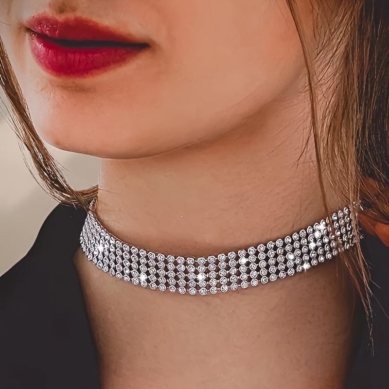 TEMU Collier en acrylique élégant avec strass, chaîne sexy à plusieurs couches pour les occasions quotidiennes et festives, accessoire pour la