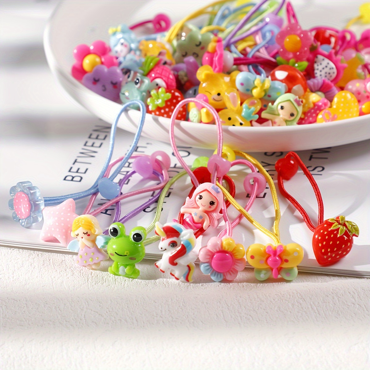Image of 20pcs Of Girls' Fashionable Flower And Animal Hair Ties With Cute Cartoon Designs, Colors Are Random.