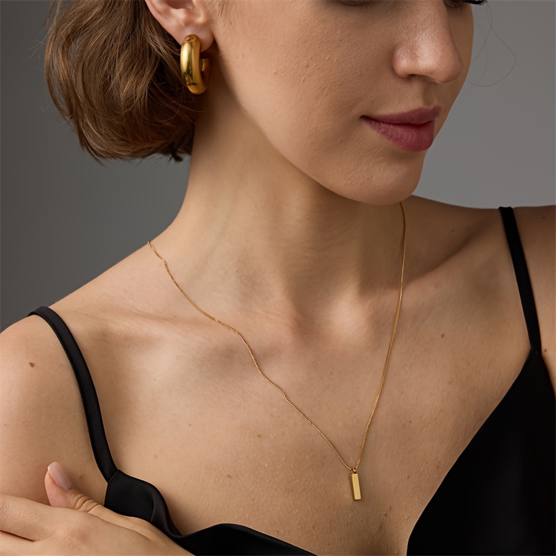 Minimalist Pendant Necklace & C-Shaped Polished Earrings Set