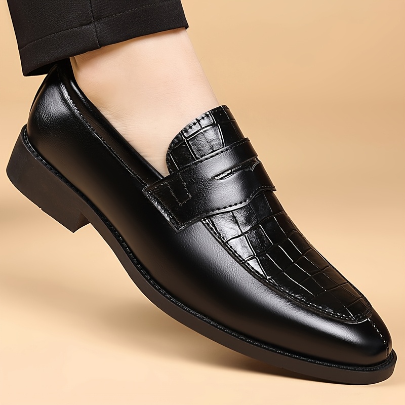 Oxford Schoenen Heren Formele Schoenen Nieuwe Heren Elegante Schoenen Heren Puntige Zakelijke Casual Schoenen Britse Heren Cadeau Koreaanse Stijl Casual Comfortabele Heren Schoenen Grote Maat Western Retro Kapper Trendy Schoenen Kantoor Werk Bruiloft Schoenen Heren Sociale Sh