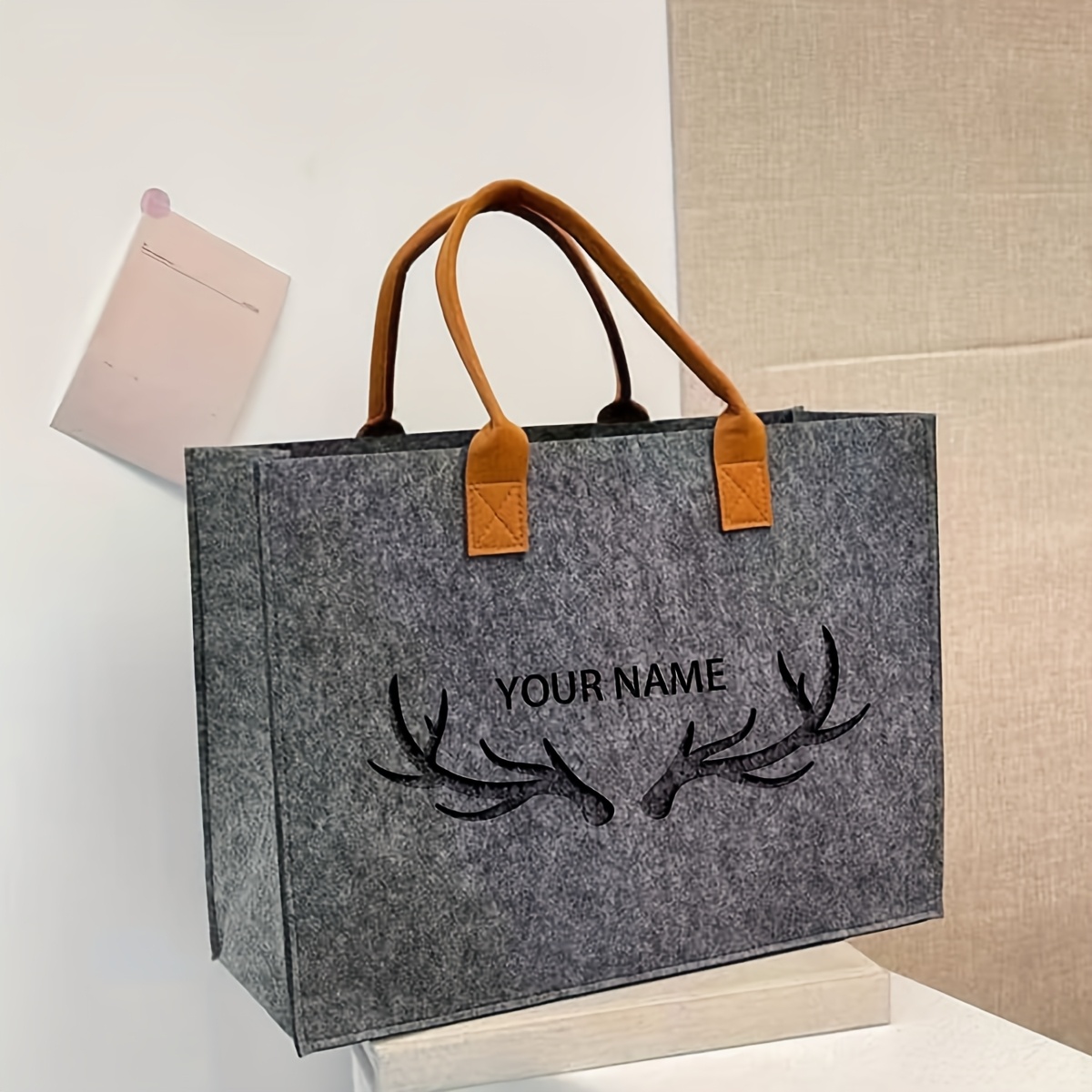 TEMU Personalized Felt Tote Bag, 1 Custom Name Engraved Handbag, Large Capacity Shoulder Commuter Storage Bag, Stylish Multifunctional Women's Gift