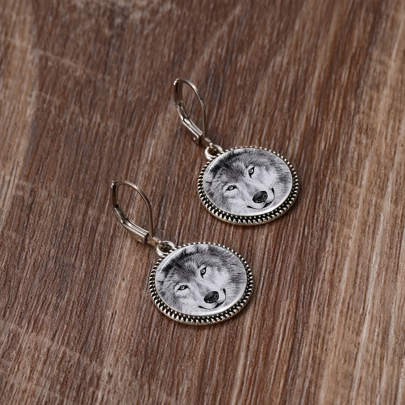 3pcs Classic Wolf Head Pattern Necklace and Earrings Set