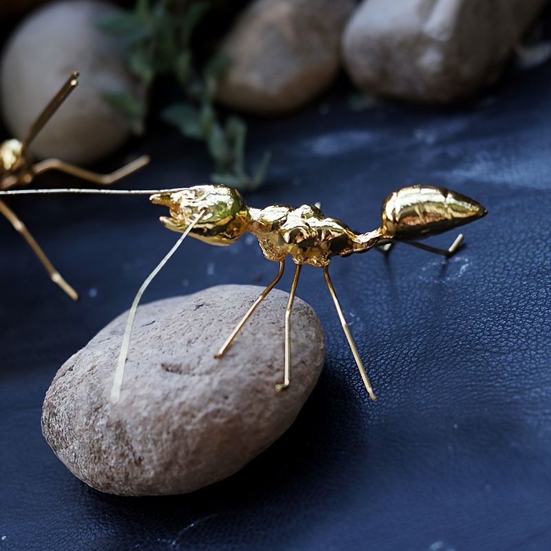 a golden metal handcrafted statue ant sculpture - Temu