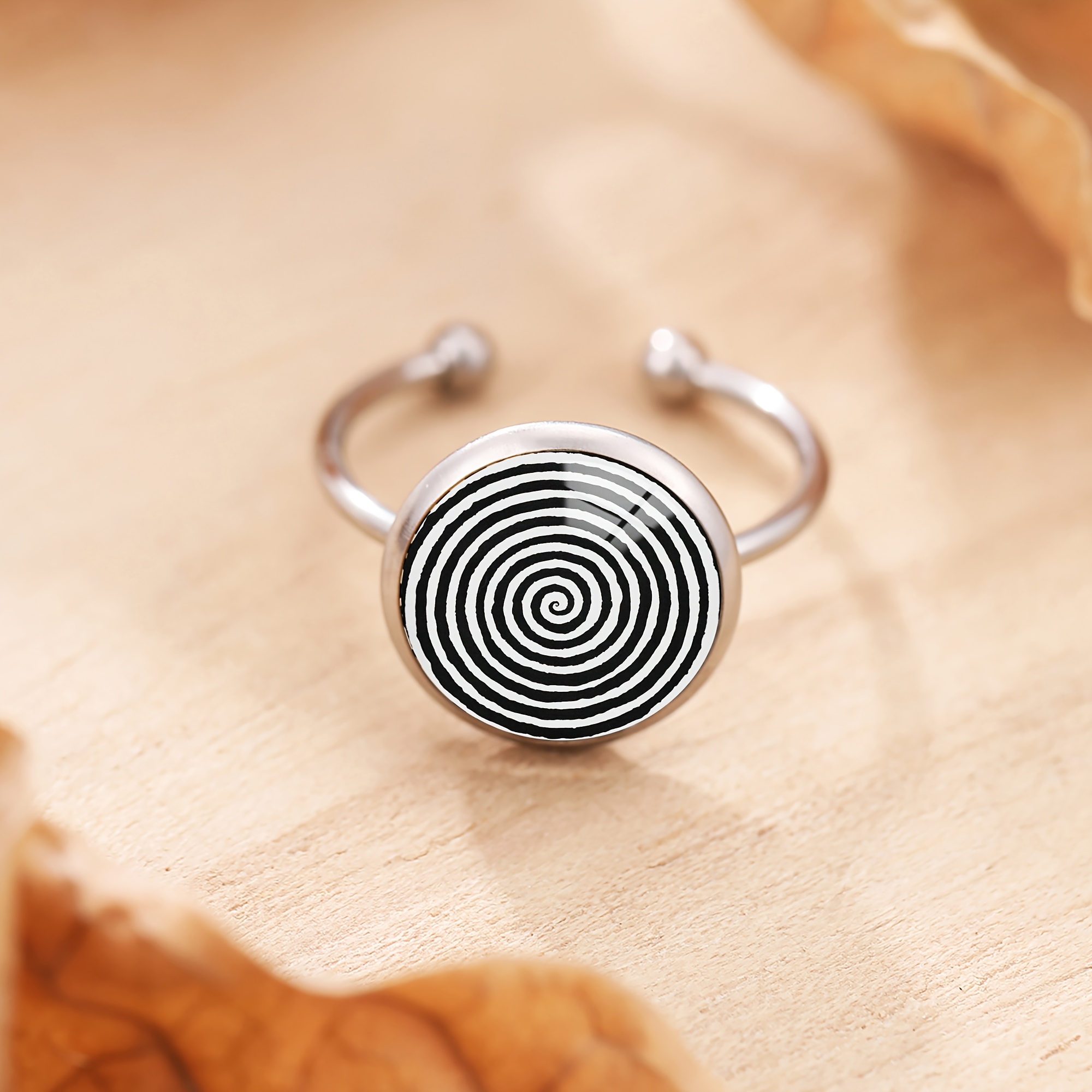 1pc Black And White Swirl Pattern Steel Ring, Elegant For ' Wear Or Party Vacation Birthday Gift