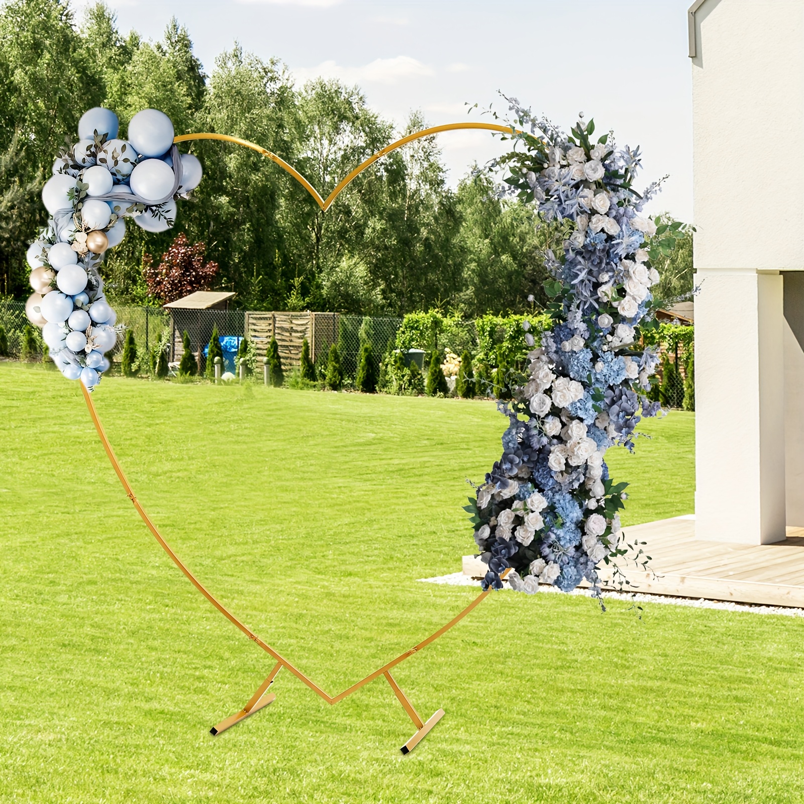 Bruiloft Boog in de Vorm van een Hart, Props voor Fotohokjes, Bloemstonden voor Tafeldecoraties, Goudkleurig,…: retailer-supplied image