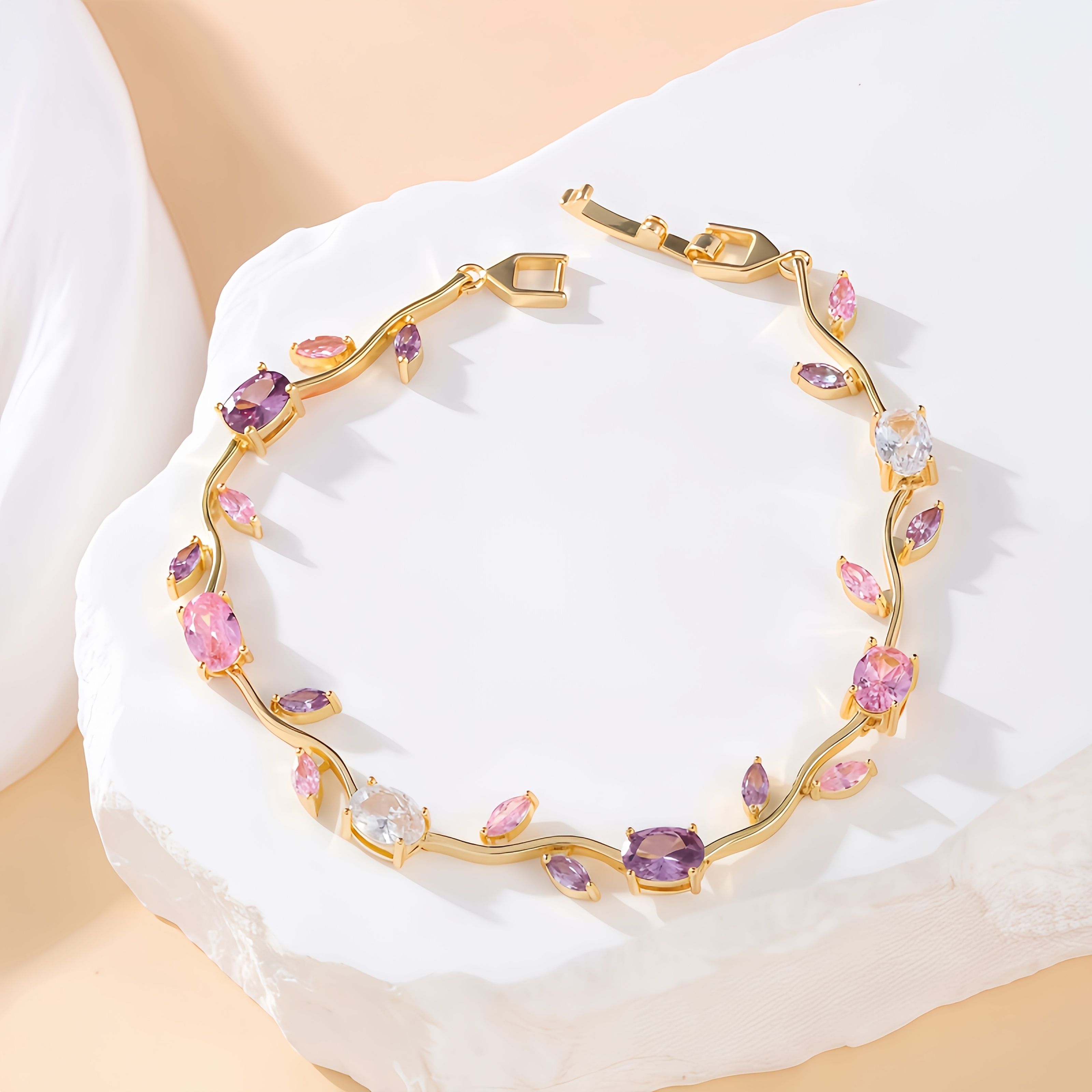 E-shop Modisches Minimalistisches Trendiges Brautblatt-Armband mit Synthetischem Zirkonia