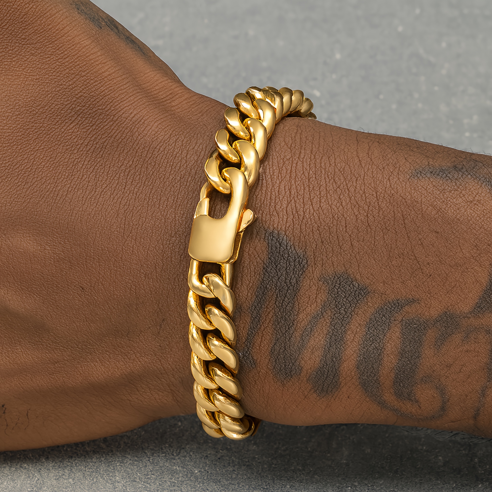 E-shop 1 Goldenes Armband, 18K vergoldenet, glänzend und strahlend, 7 mm runde Polierung, 8-Zoll lange Miami Kubanische Kette, hochwertiges 304