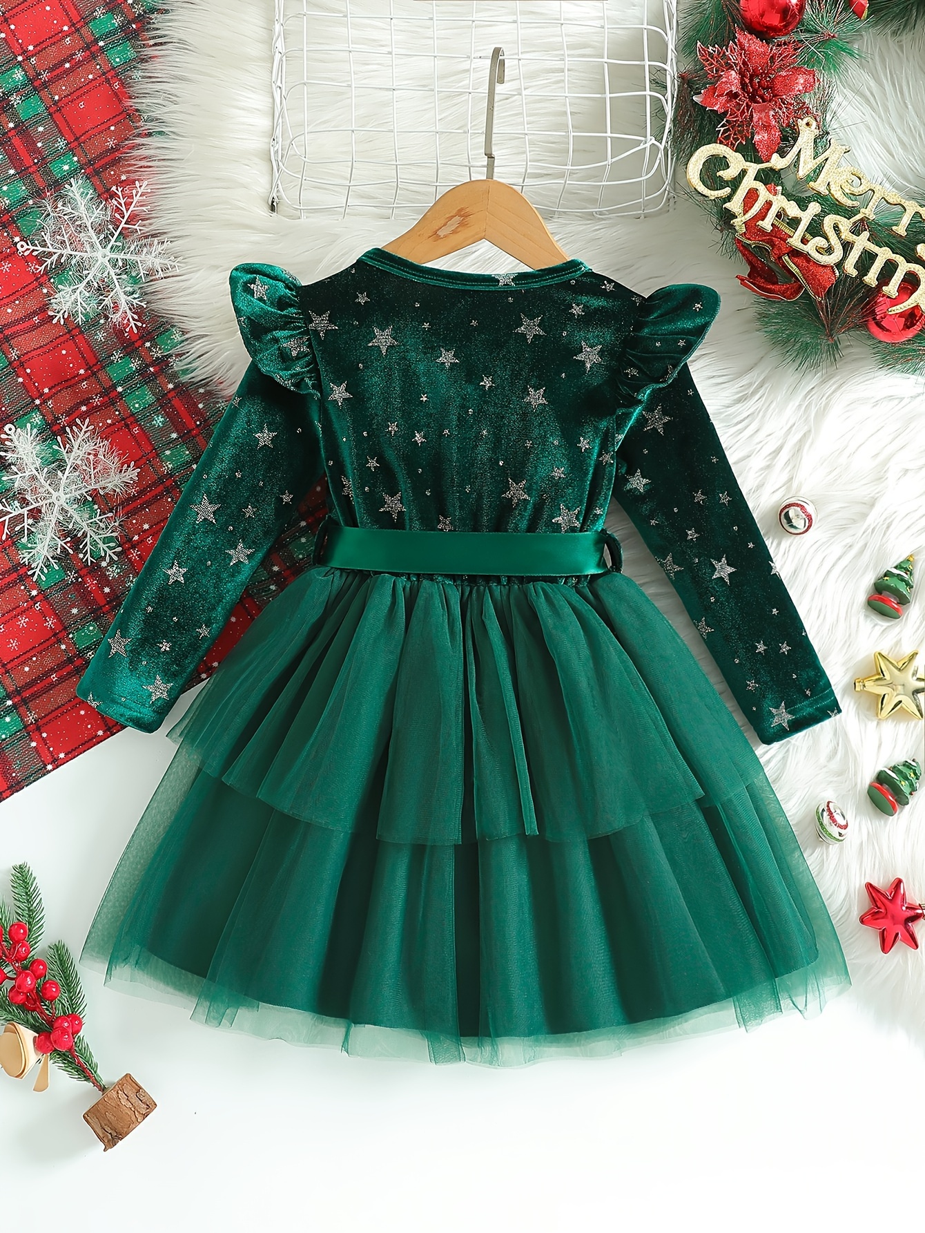 elegant gorgeous dark green velvet dress little girls round