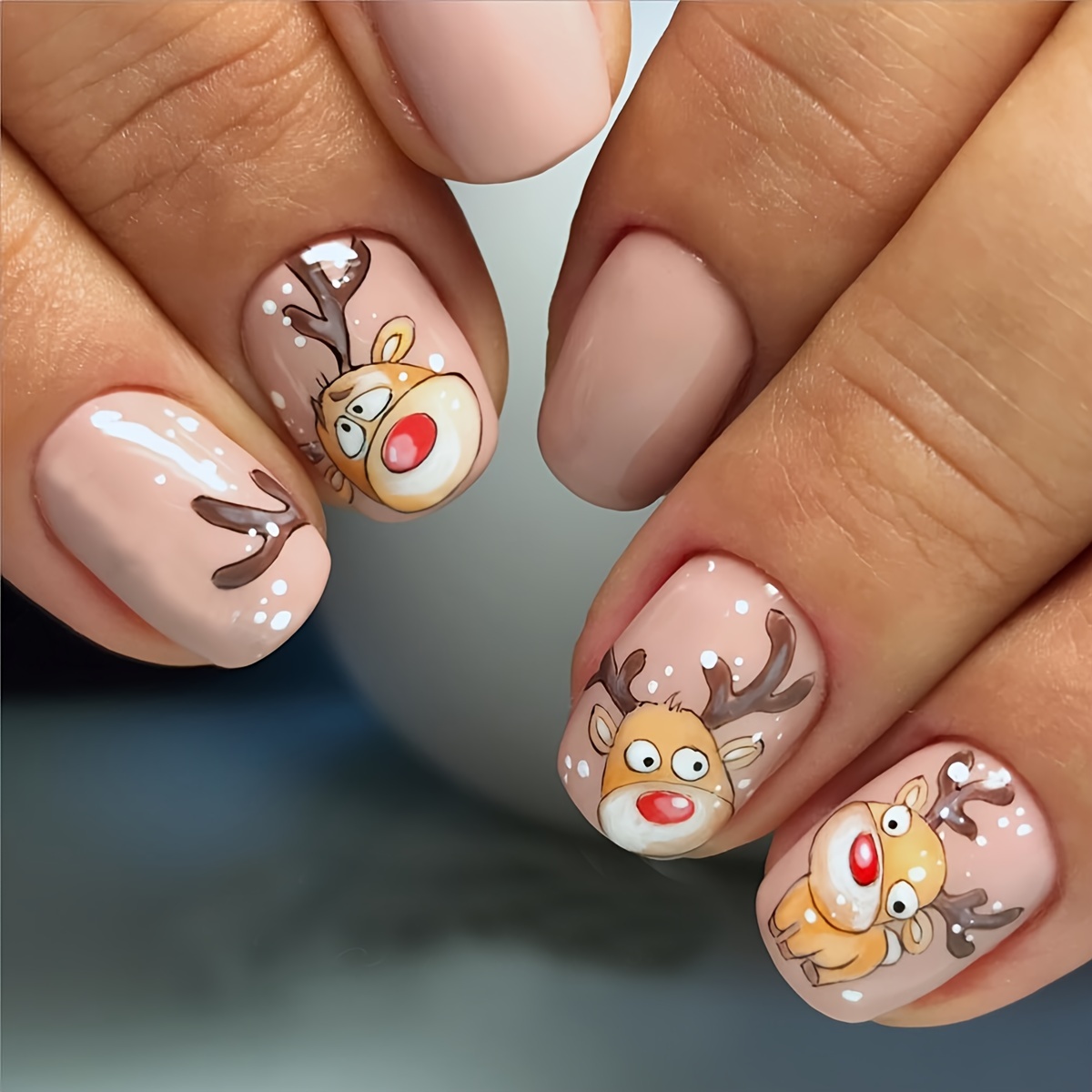 

Christmas Reindeer Press-on Nails - 24 Piece Set, Short Oval Shape With Cute Cartoon Animal Pattern - Mixed , Nail Kit For Women, And Parties