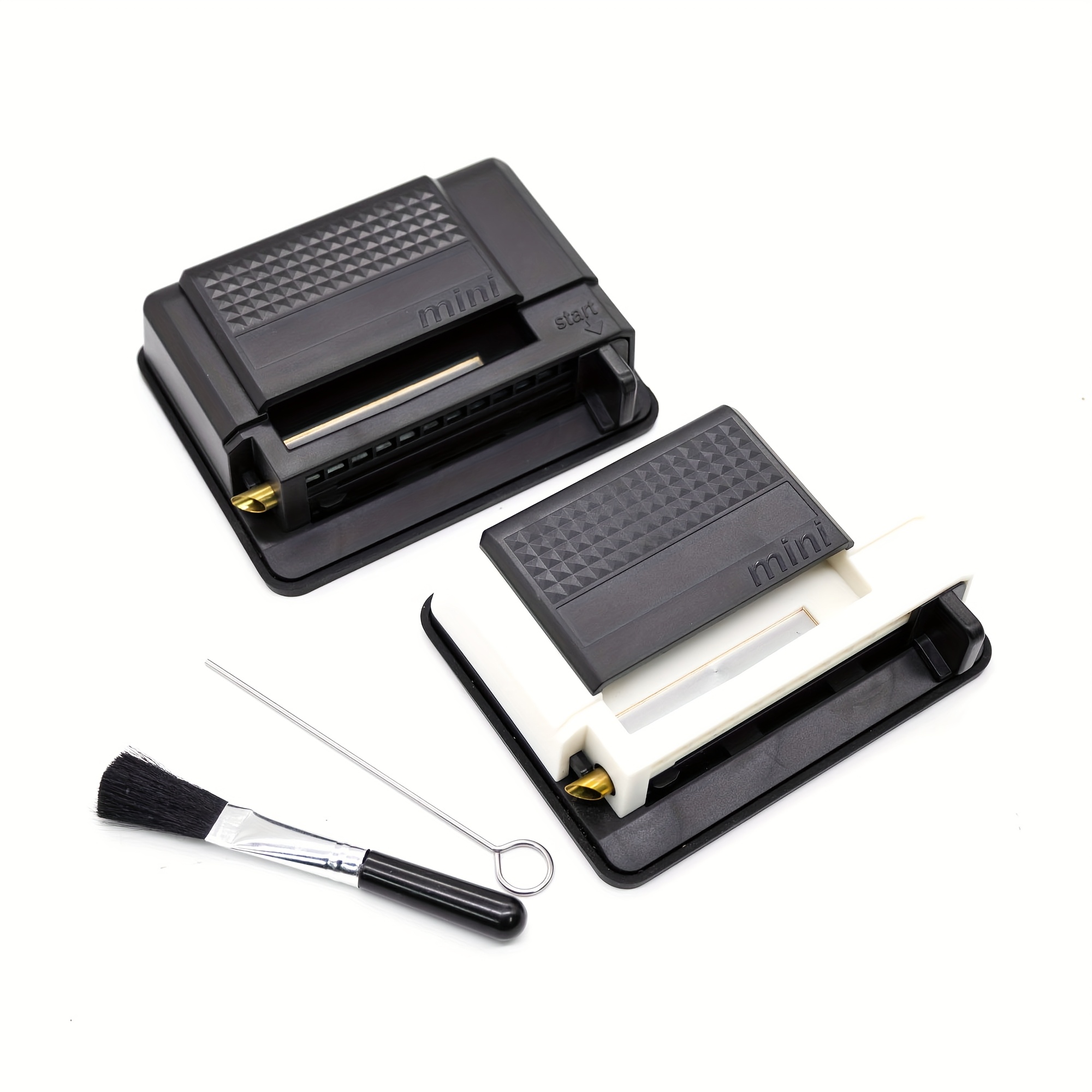a cigarette rolling machine