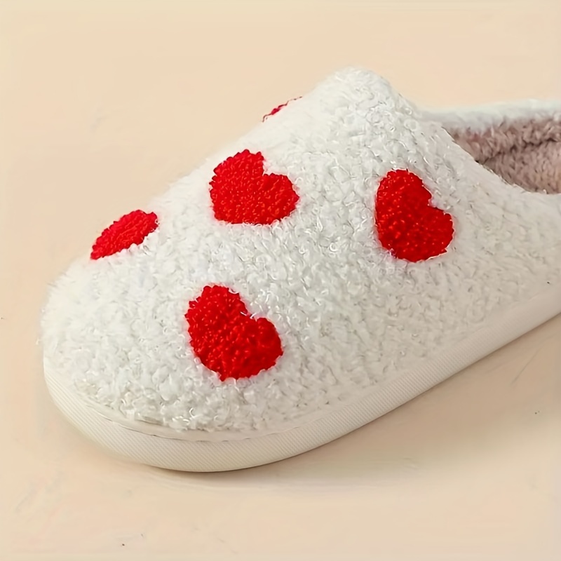 

Cozy Cartoon Heart Women's Slippers - Warm, Non-slip Indoor Shoes With Soft Fuzzy Lining For Winter