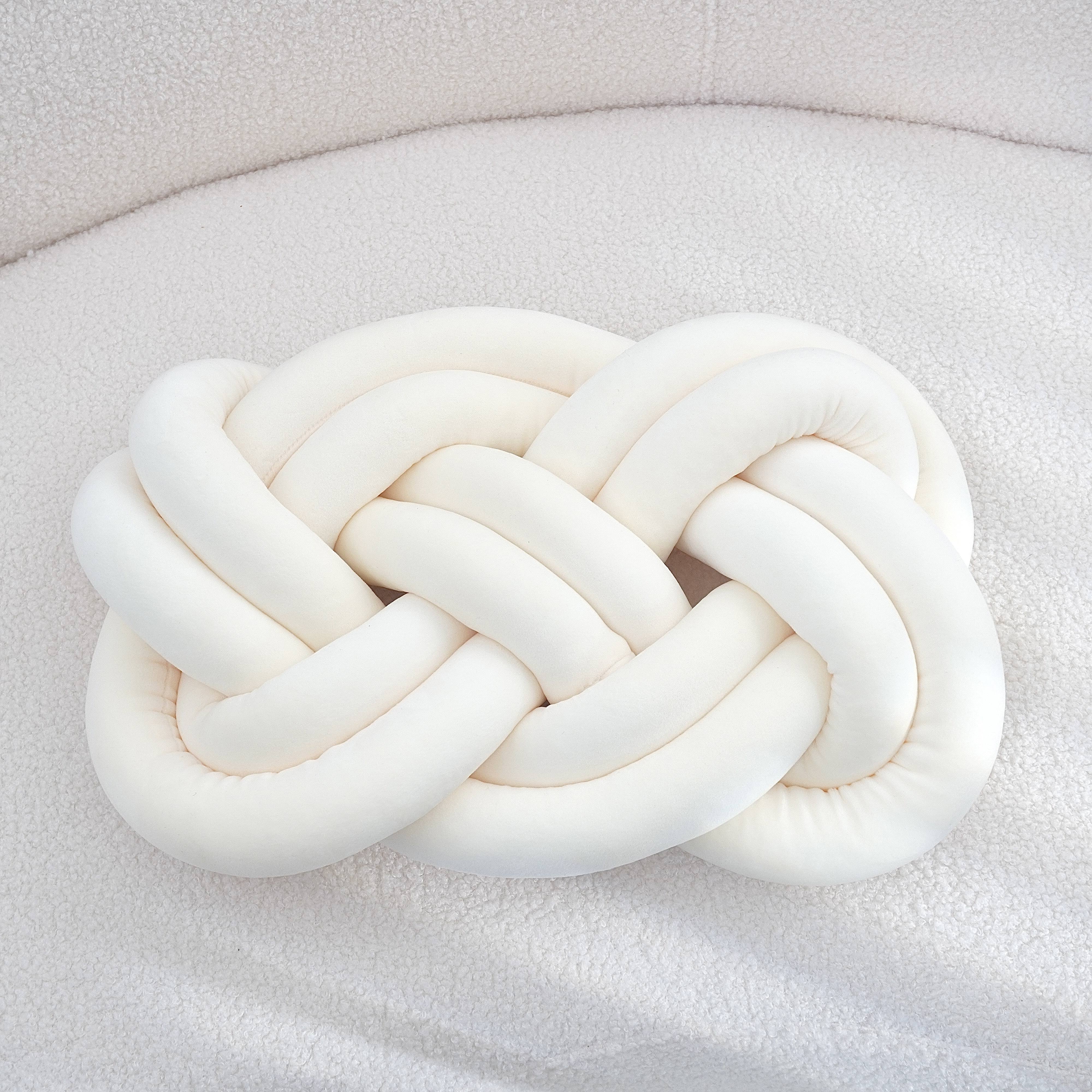 Soft & Stylish Knotted Throw Pillow - , Washable Polyester Cushion For Sofa And Bedroom Decor, Throw Pillows For Couch, Decorative, Pillow