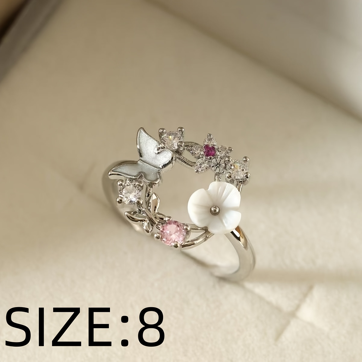 Exquisite Flower Unisex Ring with Synthetic Zircon