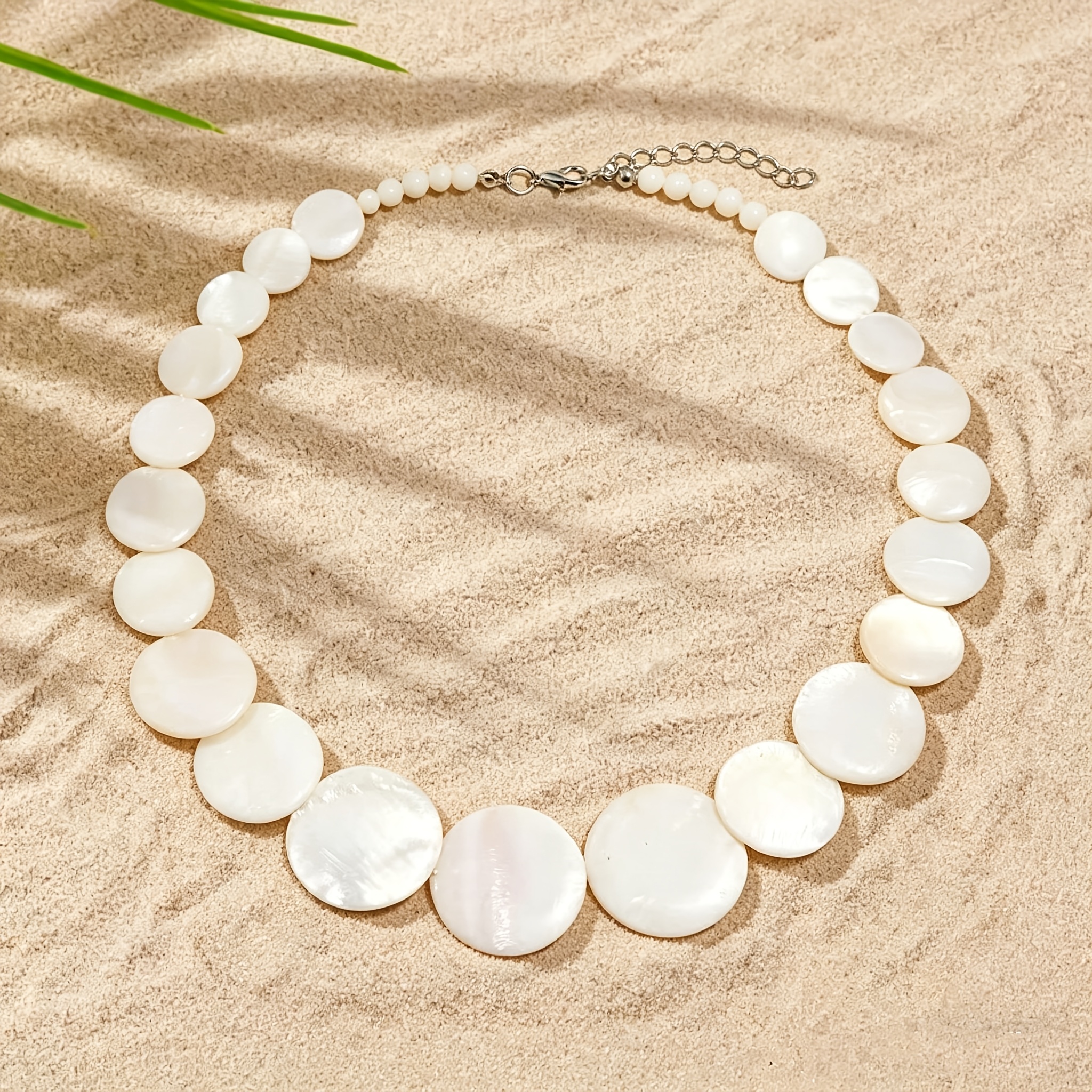 Image of 1pc Bohemian Women's Necklace - Fashion Irregular Round Shell Pendant, Stylish Elegant Design, Autumn Winter Statement Accessory
