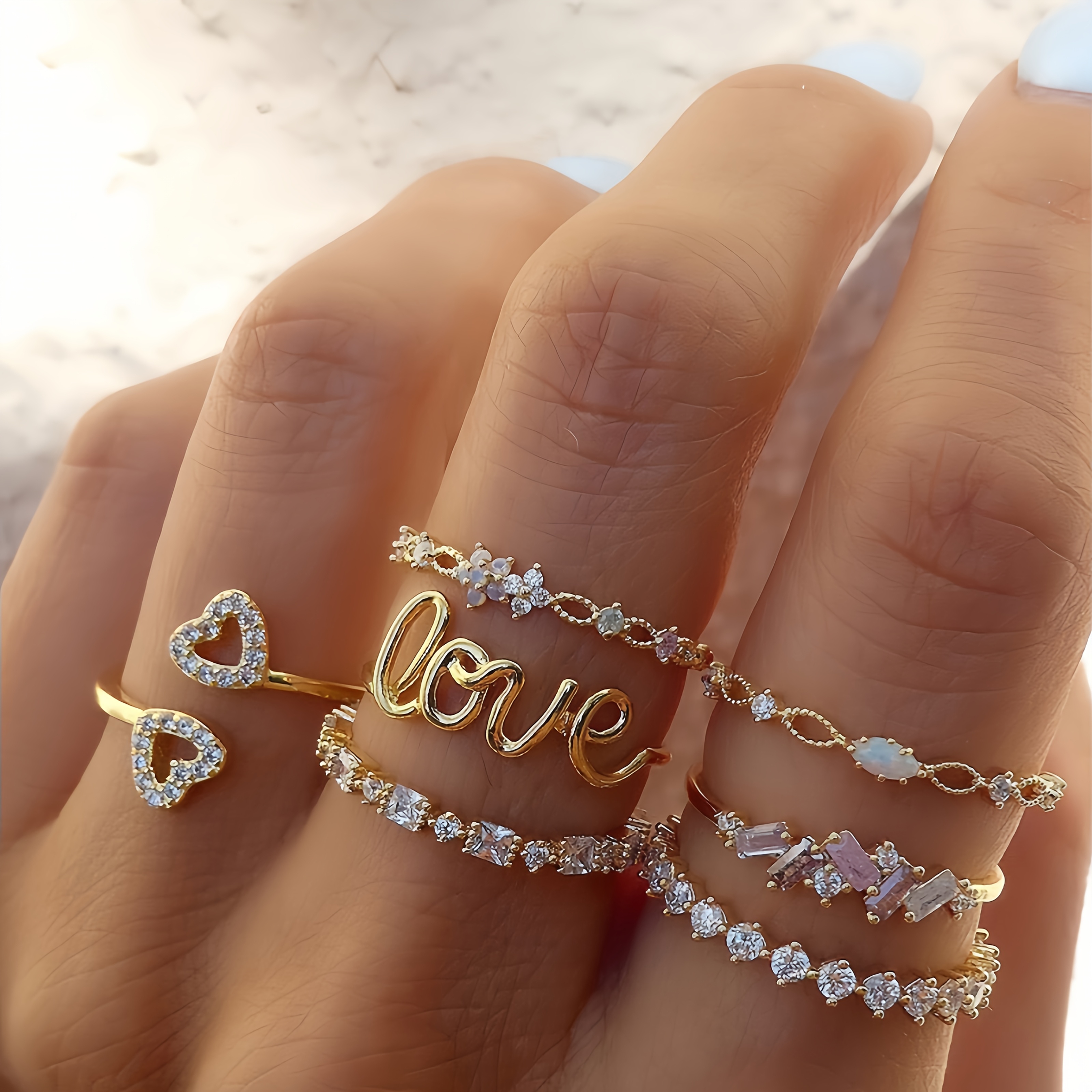 

7pcs Elegant Women's Golden- Ring Set With Rhinestones - Vintage Bohemian Style, Stackable Heart & Rings - Ideal For & , Perfect Valentine's Gift, Gift For Her|layered Ring Look|charm Ring Set