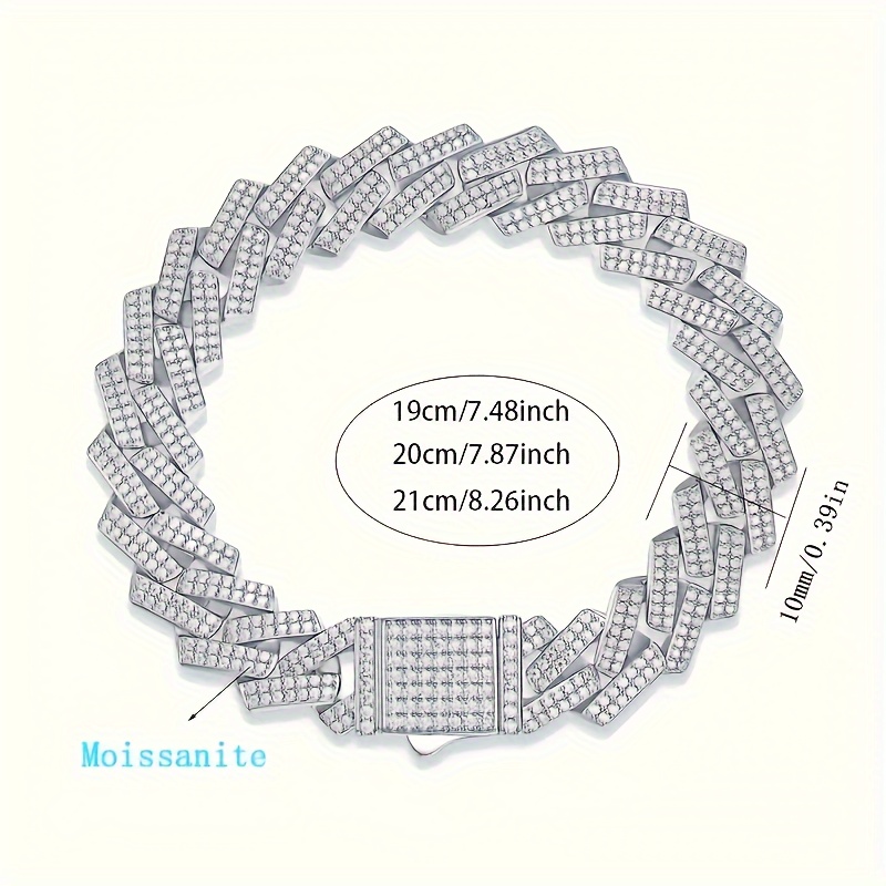 Bracelet close-up