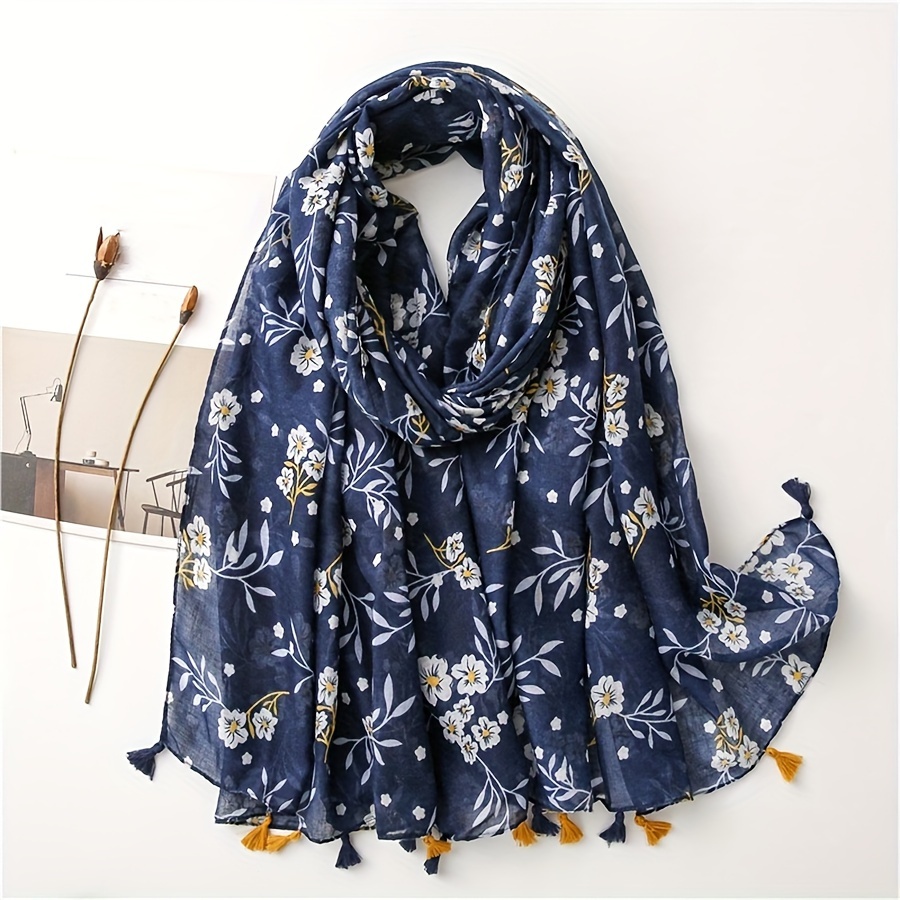 

Soft And Breathable Scarf With Floral Pattern, Polyester Fiber, Casual And Travel-friendly, Uv Protection, Decorative And Stylish