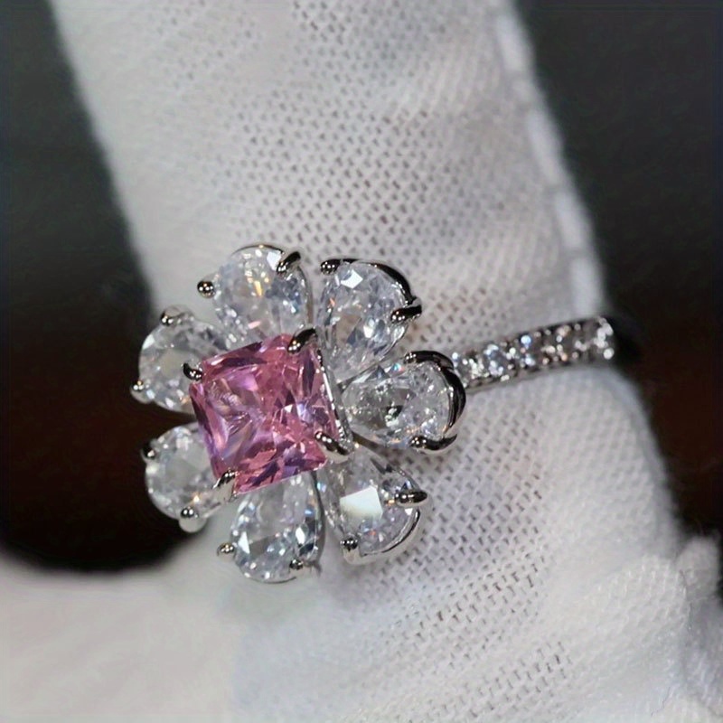 Women's Sweet Pink Flower Core Zirconia Ring