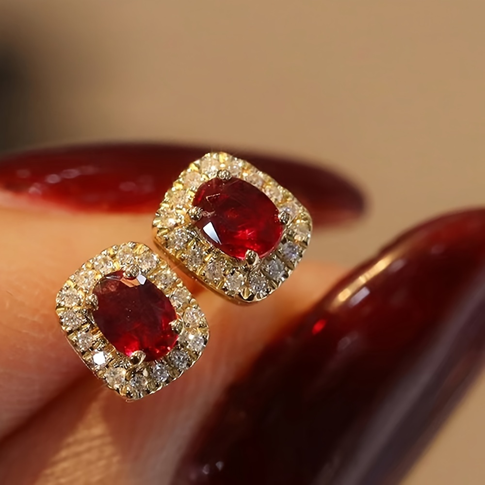 

1 Pair Of Vintage Imitation Red Corundum Zirconia Earrings