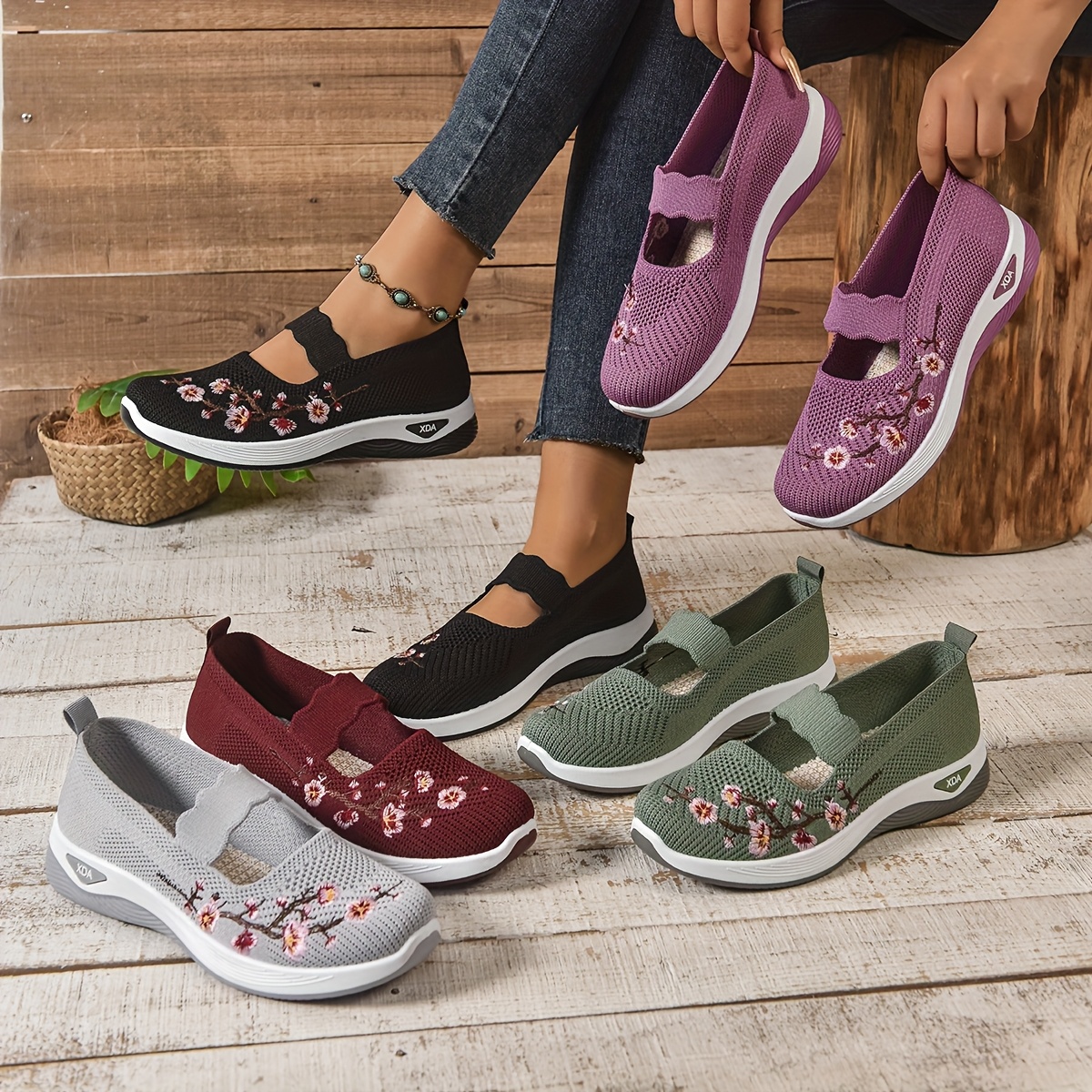 Women's Casual Sneakers - Breathable Low-Top Shoes with Rubber Sole, Fabric Upper & Lining, One-Snap Closure, All-Season Comfort for Casual Attire