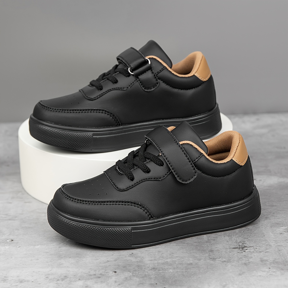 1 Par Zapatillas Bajas YAMEPP para Niños - Ligeras, Transpirables y de Sintético con Cierre Ajustable de, Suela Antideslizante de EVA y Detalles de Costuras Duraderas para Niños y Niñas, Zapatos Casuales para Senderismo al Aire Libre para Todas las Estaciones, Zapatillas de Senderismo para Niños, Calzado Infantil, Calzado Deportivo Infantil, Calzado de Ajuste Seguro, Zapato para Niño, Zapatilla para Niño, Zapato Escolar para Niño, Patines para Niña, Zapatillas para Niños, Zapatilla/entrenador