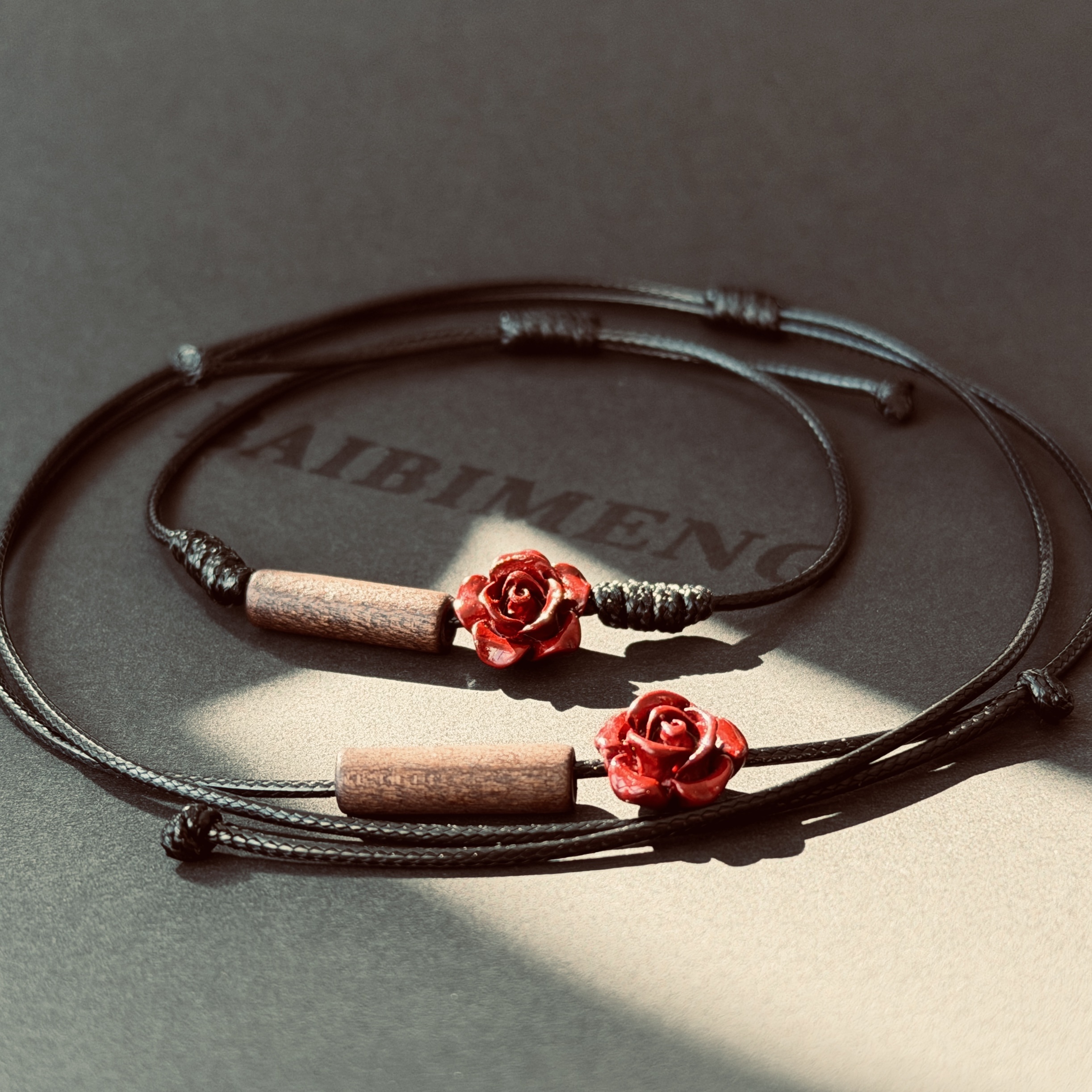 Women's Versatile Atmosphere Rose Bracelet Necklace