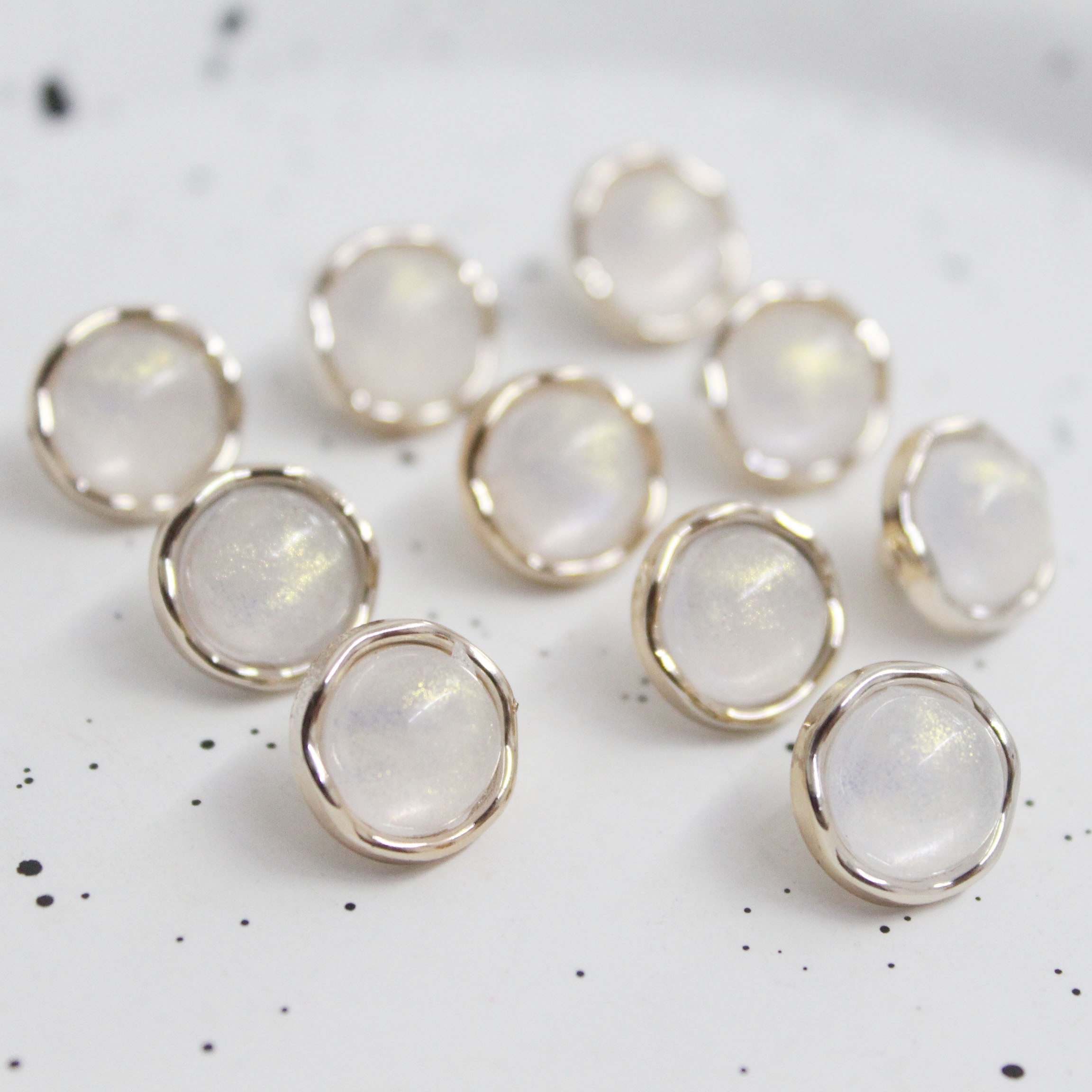 TEMU Paquete de 10 botones perlados ondulados con dorado de 13 mm, botones pequeños para camisas, cárdigans, pijamas, chaquetas, suéteres y blusas de