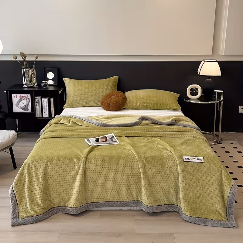 1pc luxury milk velvet blanket ultra soft plush winter bedspread cozy throw with football pattern machine washable for bedroom living room Product details 12