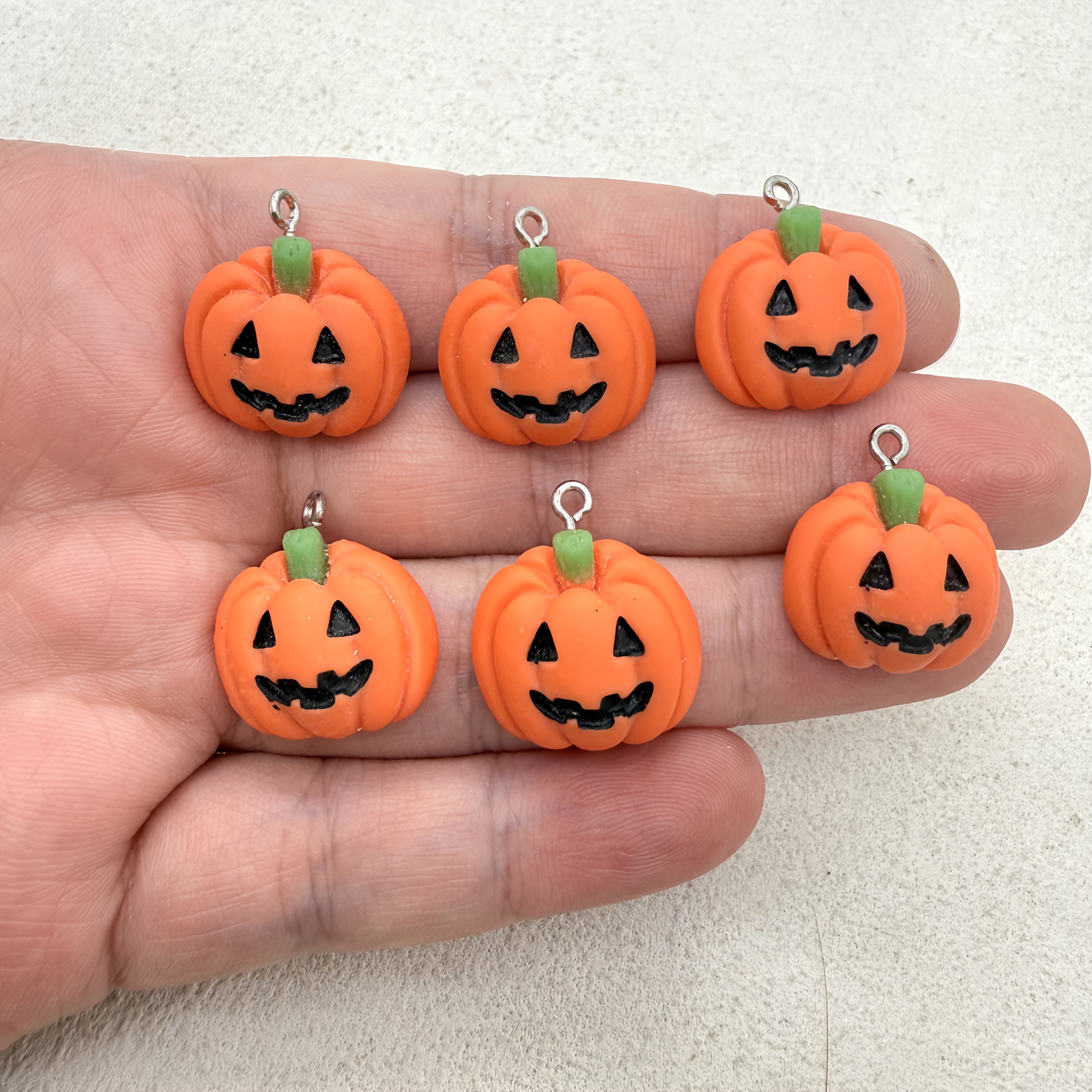 TEMU 15pcs/6pcs Resin Halloween Pumpkin Charms, Suitable For Jewelry Making, Perfect For Party Additions, Earrings, Necklaces, Bag Decorations