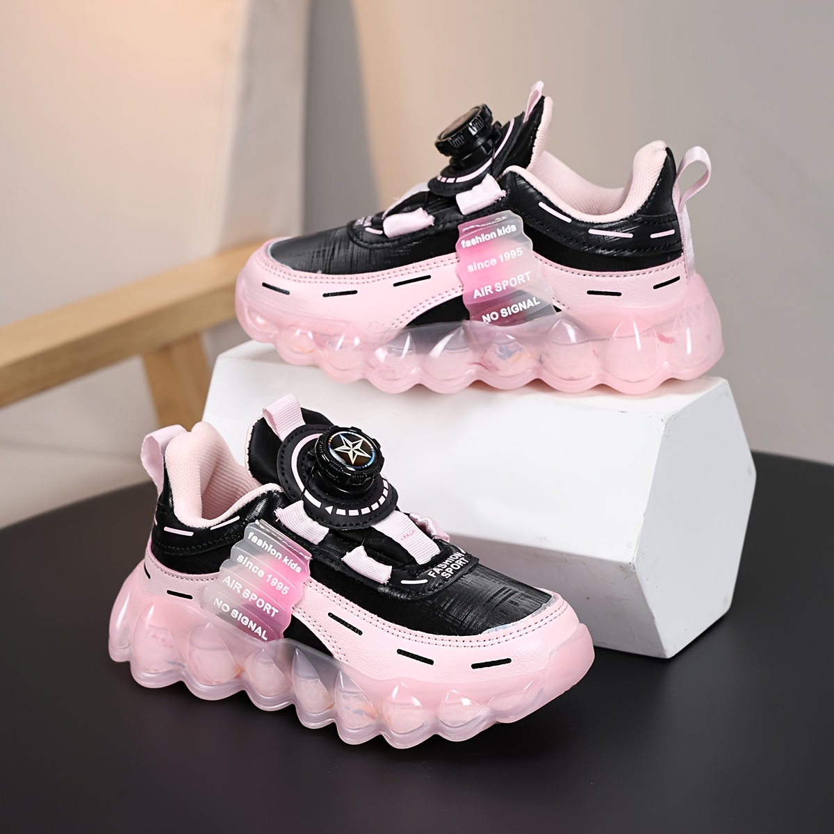 Image of Spring ' Shoes, Sports Shoes, Running Shoes, Girls' Hiking Shoes, Outdoor Sports Shoes, Black Shoes, Pink Shoes, Girls' Casual Shoes, Girls' Sports Shoes, Girls' Running Shoes