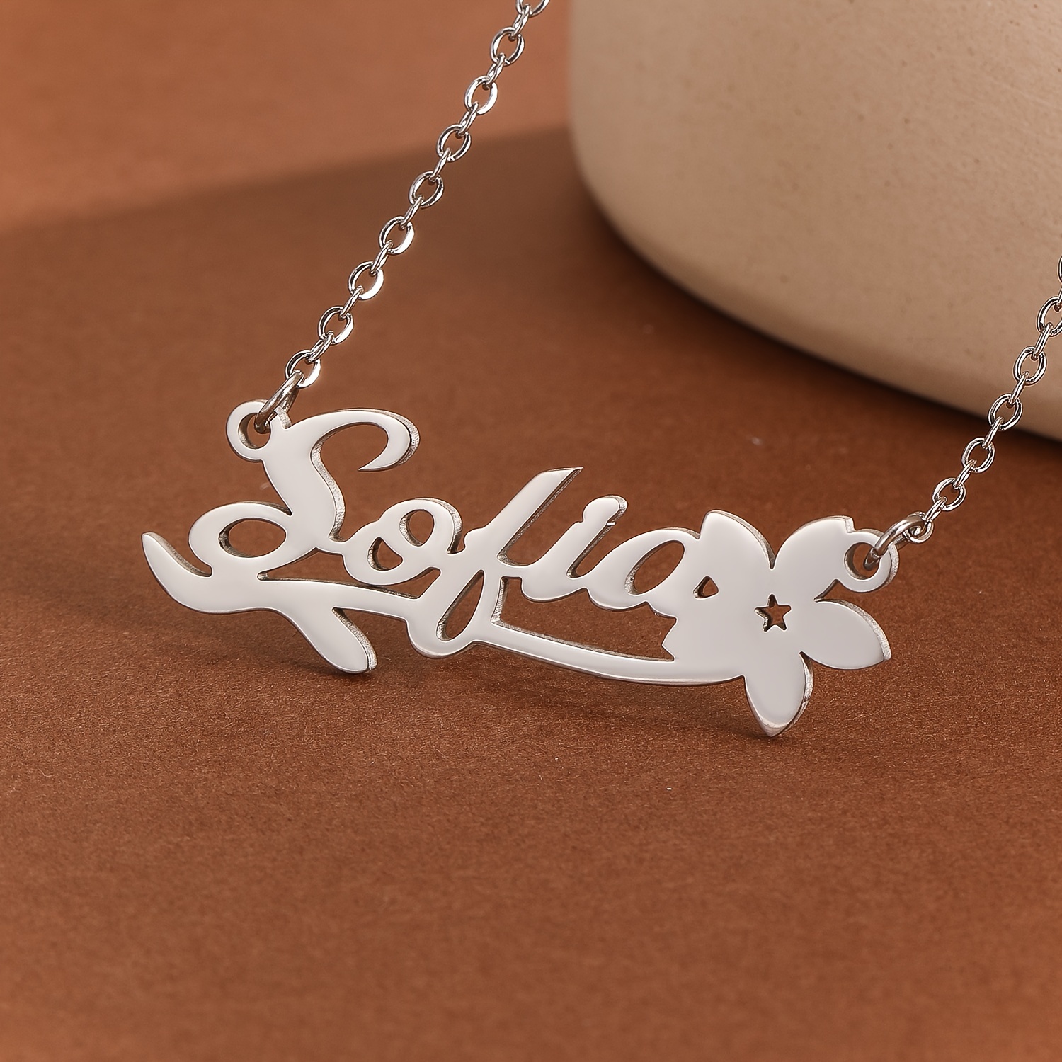 

Custom 1pc 1pc Customized English Name Necklace, Elegant Style Custom Laser Cut Stainless Steel Flower Nameplate Pendant Jewelry Birthday Gifts For Women