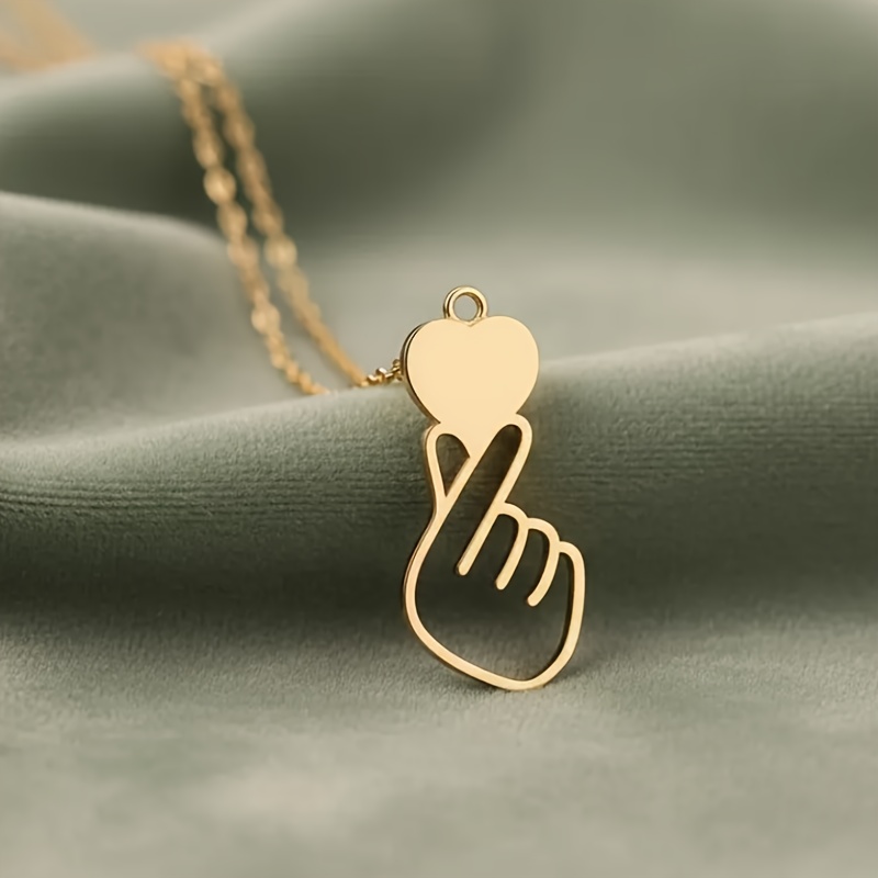 Personalized Heart-Shaped Name Necklace for Women