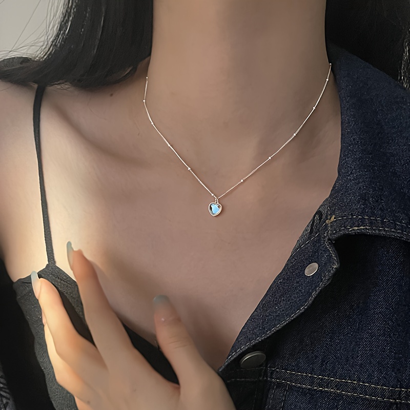 Wild Moonstone Heart Shaped Clavicle Chain Necklace, S925 Silver