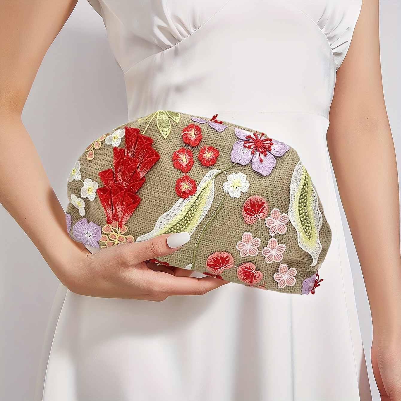 1pc Women s Vintage Floral Embroidered Handbag - Large Capacity Elegant Clutch with Snap Closure, Red & Multicolor   (Pink/Green/Purple/White/Beige) - Wedding, Party, Everyday Evening Bag - Lightweight & Durable, Intricately Embroidered Retro Style with Golden-  Hardware, Secure Snap Button, and Lining for Formal Events, Clutch Bag for Women for Wedding, Wedding Bag, Purses And Handbags for Women, Small Purses for Women, Bridal Purse