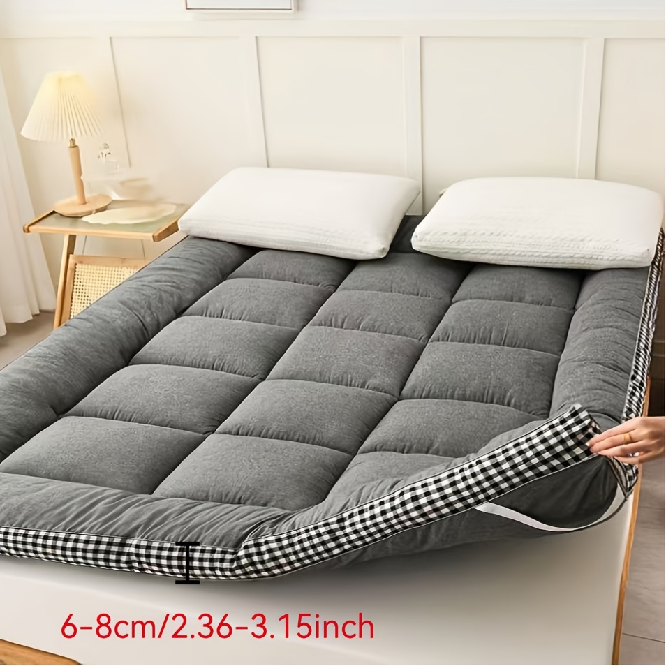 Image of 1pc Solid Color Printed Interlayer Mattress Pad Cover - Soft, Warm, Breathable Autumn And Winter - Luxury Mattress Bedroom, Apartment, , School Dormitory