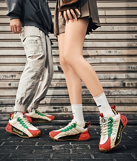Tenis casuales bajos unisex Dulshaeruo KAAHOO - Ligeros y transpirables de malla y sintético, combinación de colores verde vibrante/rojo/beige/negro, punta redonda cómoda y suela de goma acolchada para caminar, trotar y atuendo casual en primavera/verano, zapatos cómodos, diseño deportivo, construcción duradera, calzado con cordones, moda urbana, forro de tela, calzado versátil, estilo de vida activo