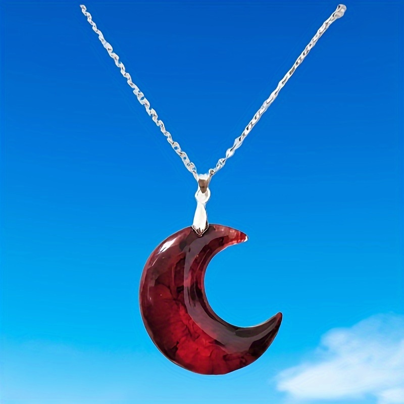 Creative Moon-Shaped Synthetic Pendant Necklace for Party, Evening Wear, Daily Outfits, and Holiday Gifts