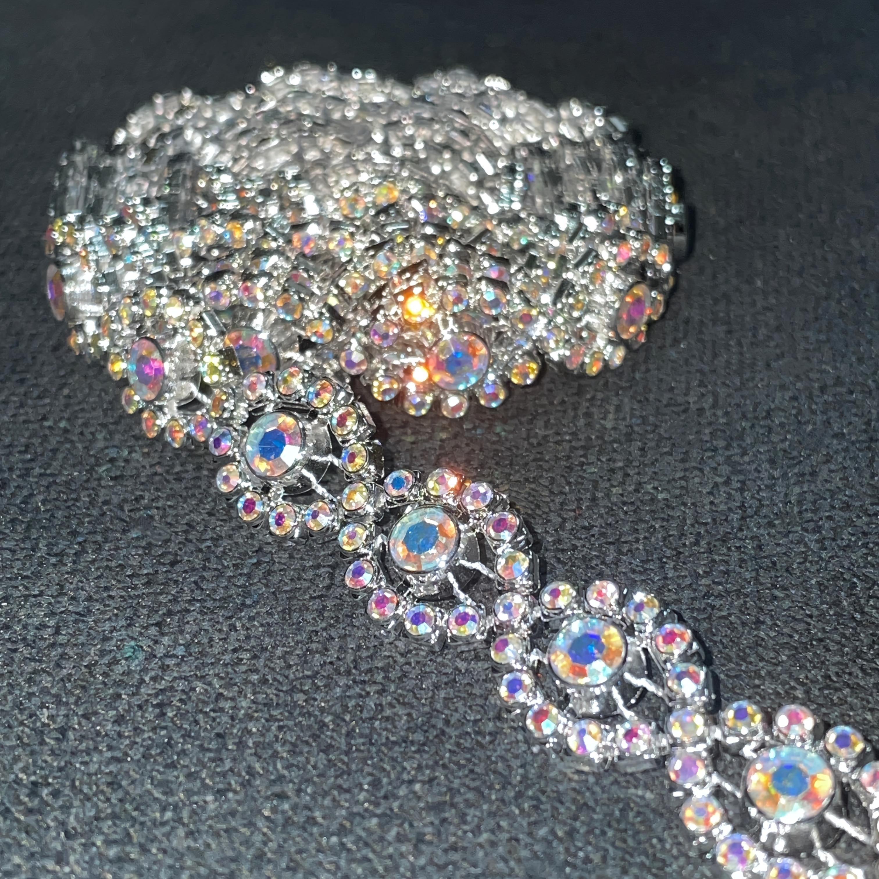 E-shop Farbenfroher ABRhinestone-Streifen, 100 cm/39,37 Zoll Rhinestone-Einlage Glitzer, für Brautkleider, Hüte, Schuhe, DIY-Dekorationen, Bastelnähen