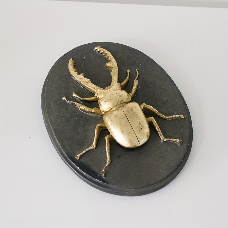Image of Simulated Insect Wall-mounted European-style Background Wall Decoration For Living Room And Study, Creative Golden Model For Home Decor, Bedroom Wall Ornament