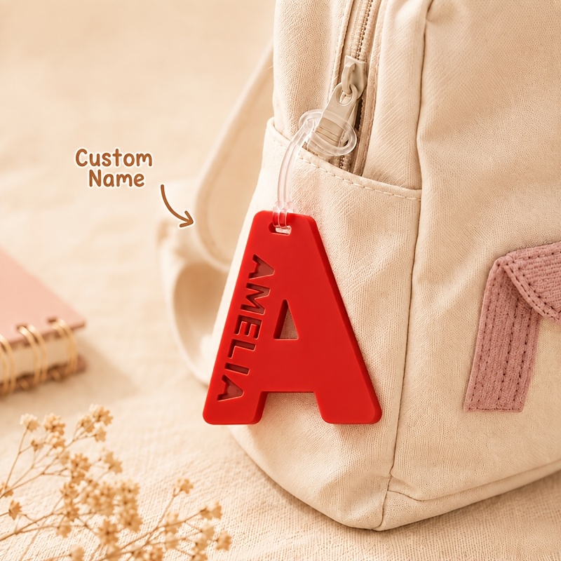 TEMU [Personalizado] Llavero con y personalizado de 1 pieza, llavero para mochila con letra personalizada, etiqueta de equipaje antipérdida con