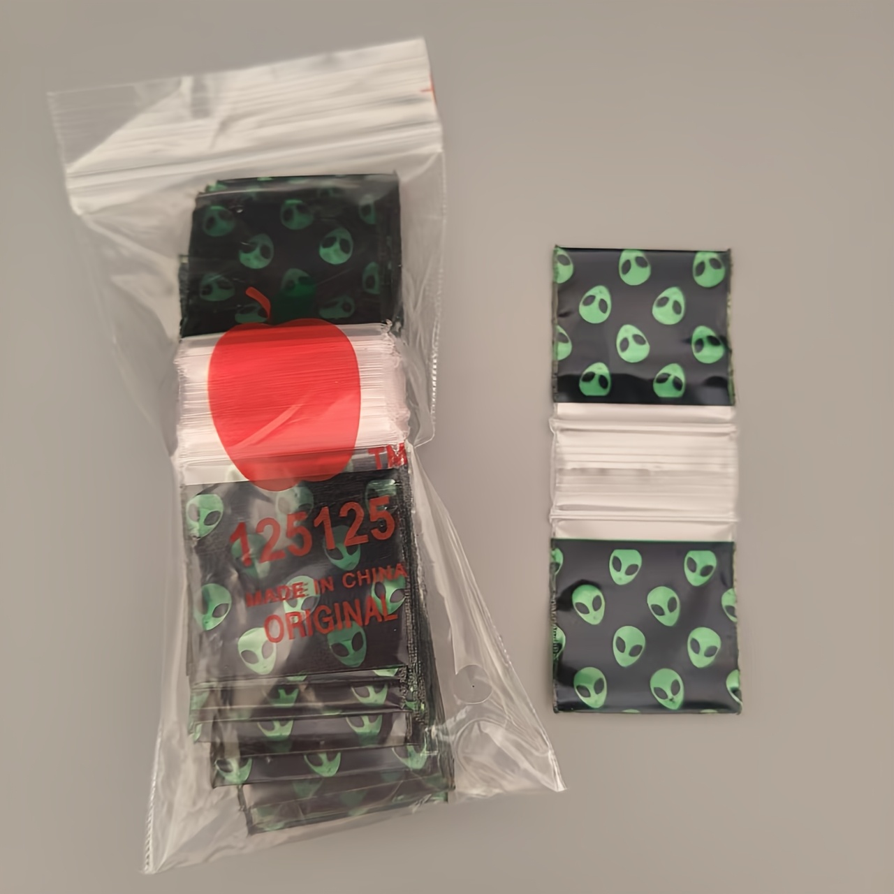 TEMU 100/300pcs Fluorescent Green Pattern Packaging Bags, Mini Resealable Bags, Size 3.21*3., Suitable For Party Favors, Jewelry, Accessories,