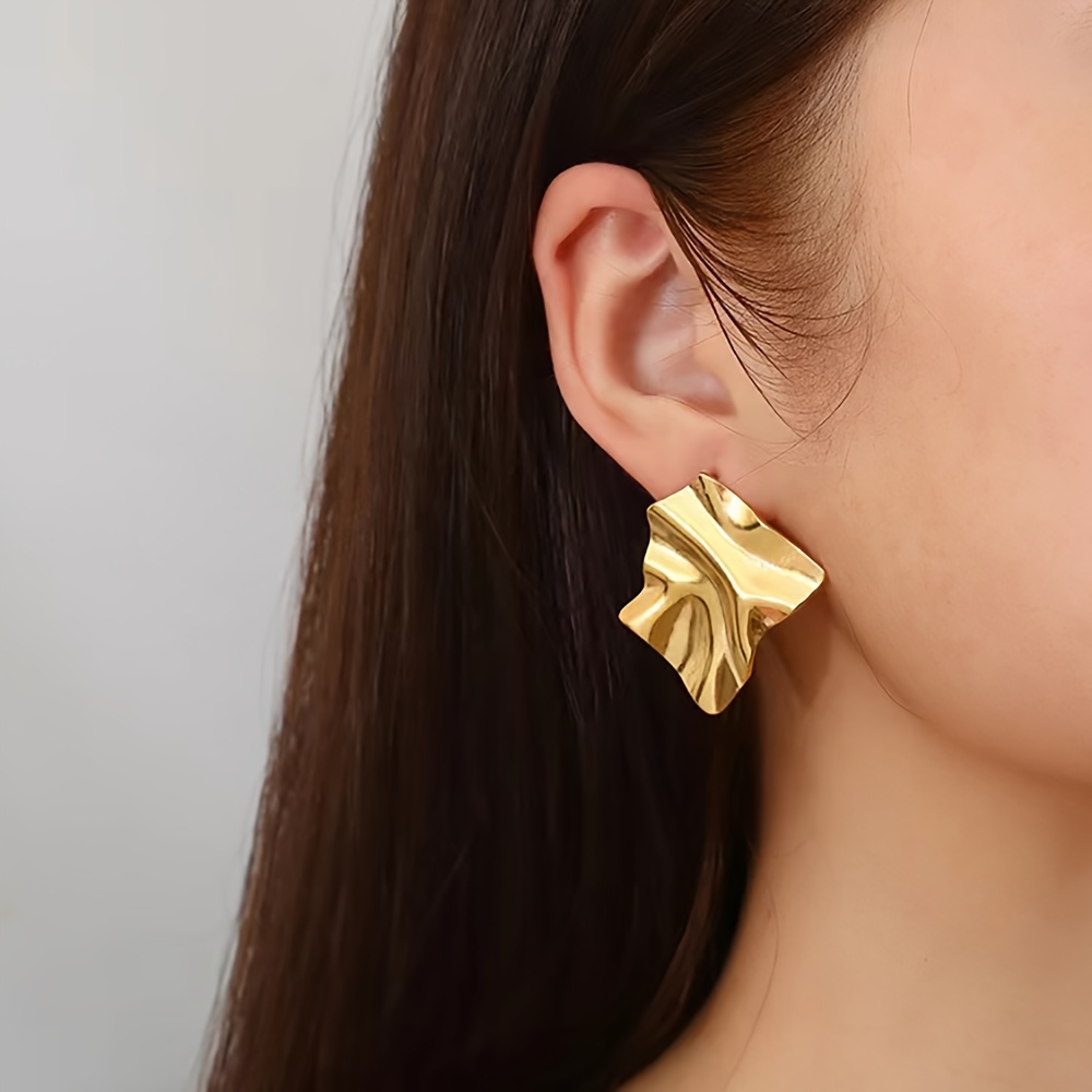 European And Stainless Steel Textured Women's Earrings