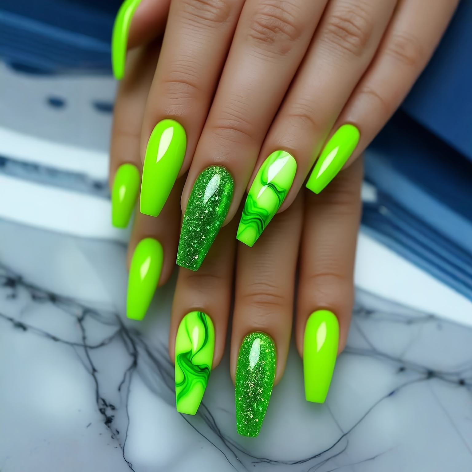 TEMU 24 Faux Ongles de Ballet Moyens, Dégradé Vert , Ongles Amovibles Lumineux, Patch d'Ongles Amovibles